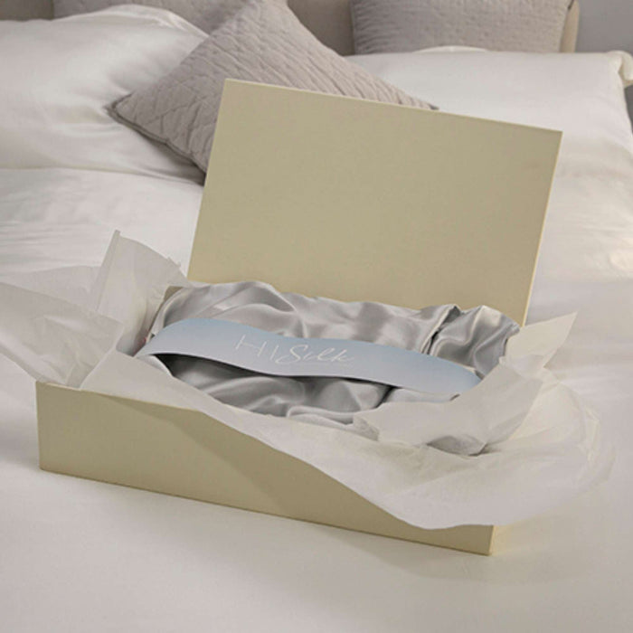 Silk Buying Guide – How To Choose High Quality Silk Bedding and Accessories