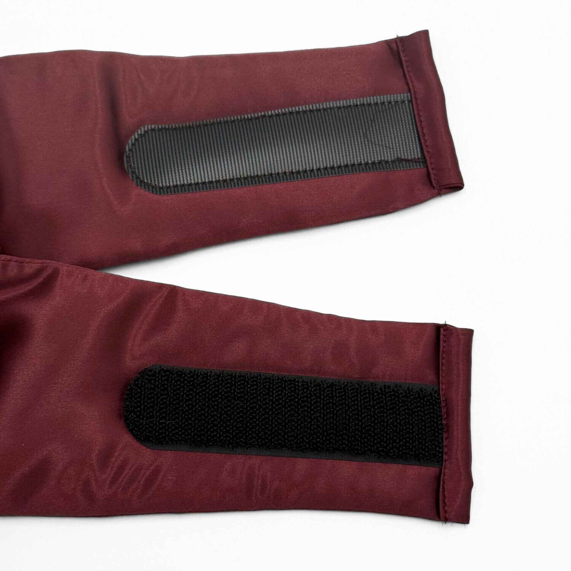 the adjustable strap of the 3d mulberry silk sleep mask