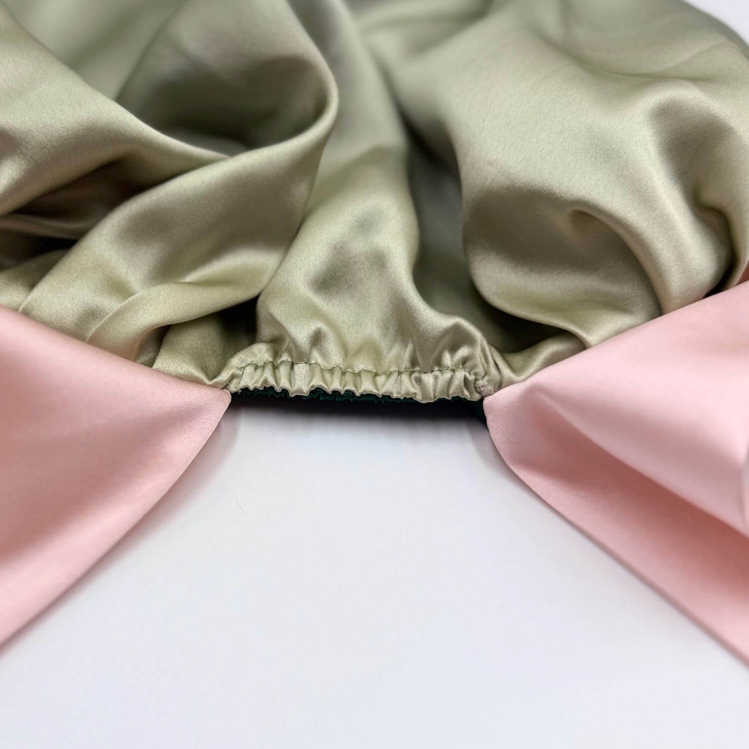 Reversible Mulberry Silk Bonnet with Ties