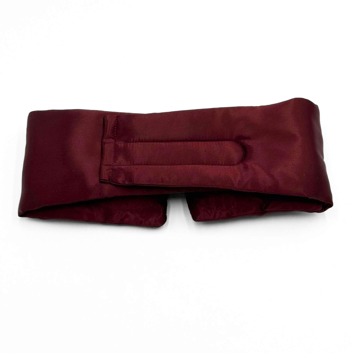 the back adjustable strap of the burgundy 3d silk sleep mask