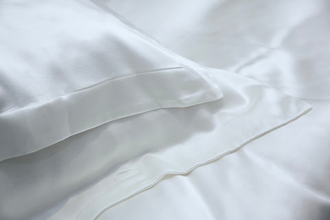 25 momme mulberry grade 6A silk ivory white oxford pillowcases